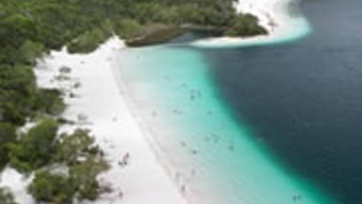 From Noosa: 2-Day K'gari (Fraser Island) Small-Group Tour (Discovery K'Gari Adventures)
