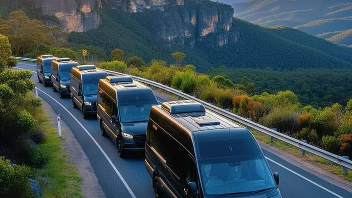 Blue Mountains Mercedes Tour: Scenic World, Falls & Leura