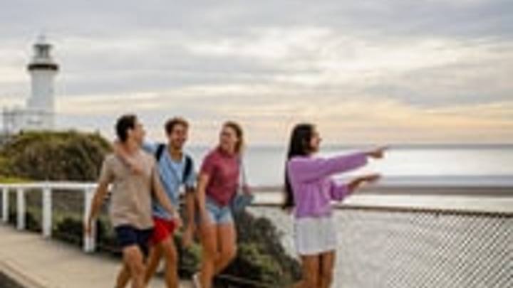 From Surfers Paradise: Byron Bay Self-Guided Day Trip (Byron Bay Express)