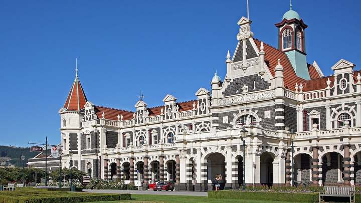 Jetstar: Gold Coast to Dunedin