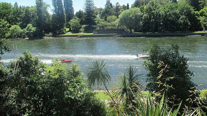 Jetstar: Gold Coast to Hamilton NZ