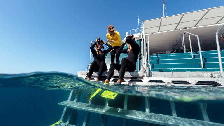 Great Keppel Island: Full-Day Adventure Cruise