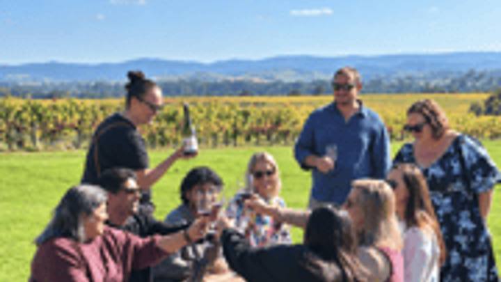Laid back Yarra Valley Wine tour w Gin,Cider,Beer+Chocolate (TeePee Tours)
