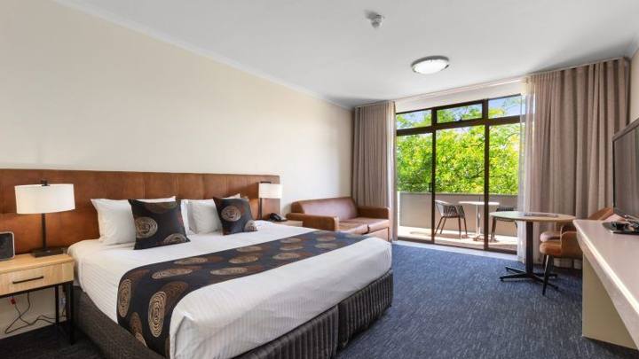 Mantra Meridien Adelaide