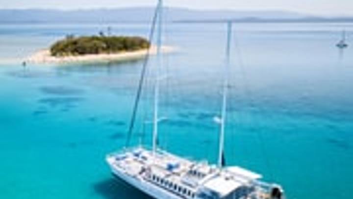 From Port Douglas: Sail to Low Isles Great Barrier Reef (Quicksilver Cruises)
