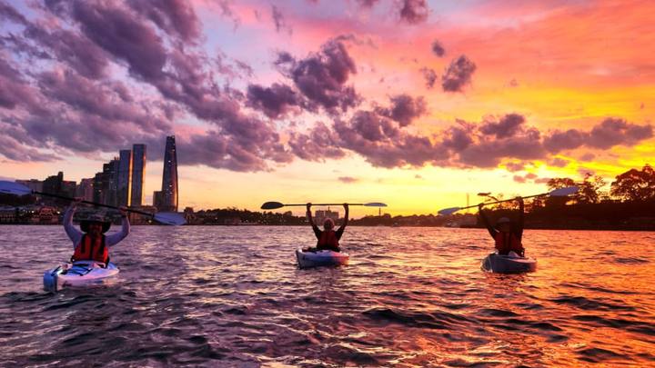 Sydney: Sunset Kayak-Opera & Harbour Bridge Tour small group
